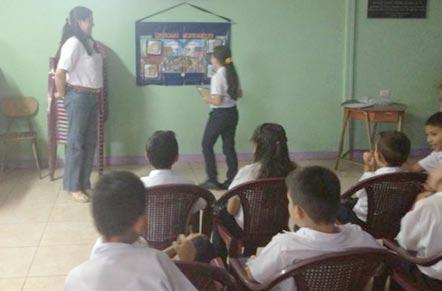 El 13 de junio la señora Rodríguez realizó 6 talleres de educación fiscal en la Escuela Castilla, a estudiantes de primero a sexto grado, para una participación de 90 niños, a los que se les impartió