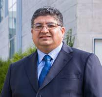 Diego Hernando ZEGARRA VALDIVIA Profesor Principal de Derecho Administrativo en la Pontificia Universidad Católica del Perú.