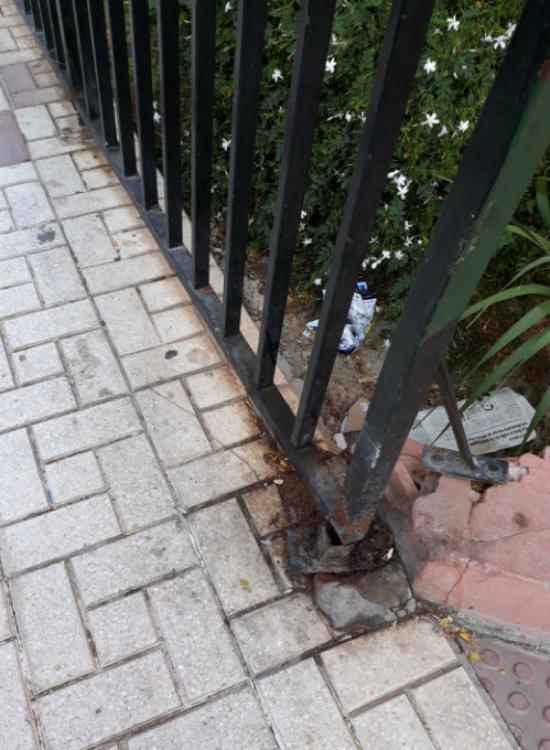 Barandillas Distrito: 03 Ciudad Jardín Varias Reparación de incidencias en calles: