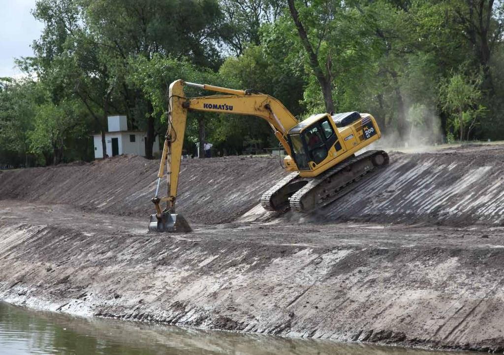 INUNDACIÓN: RESPUESTA DE LA GESTIÓN EL PLAN HÍDRICO: 2009-2016 a) Inmediatamente durante todo el 2010 se realizó la etapa de obras de emergencia tendientes al dragado y a la limpieza de la cuenca del