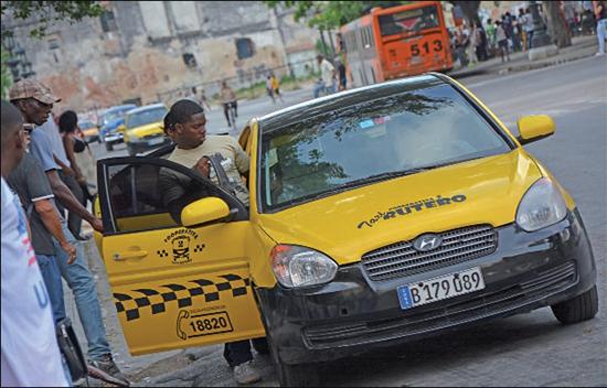 www.juventudrebelde.cu Se han dispuesto cinco guaguas y 60 taxis para el nuevo servicio.