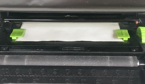 Coloque el conmutador de alimentación de la impresora en la posición de encendido. 3. Abra la Herramienta de diagnósticos y establezca la interfaz. (La configuración predeterminada USB.