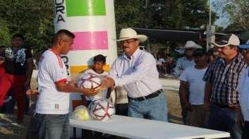 Con un total de 21 mil pesos en premios en efectivo, el alcalde Salvador Farías González demuestra una vez más su compromisos con los jóvenes deportistas, no solo del municipio de