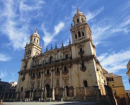 La ciudad de Jaén ostenta el título de Muy Noble y Muy Leal Ciudad de Jaén Guarda y Defendimiento de los Reinos de Castilla y es conocida como la capital del Santo Reino.