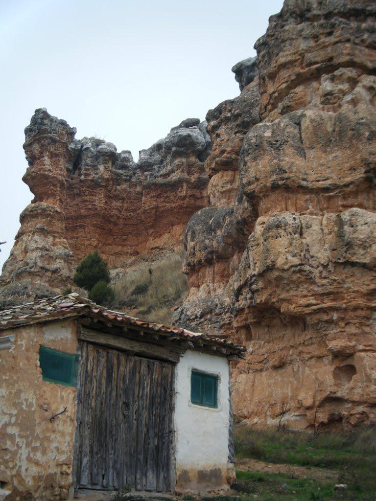Por la Mitad Sur en este Archivo 3 del Paseo Geológico por la Provincia de Soria. El campo es como un misterio que no te imaginas.