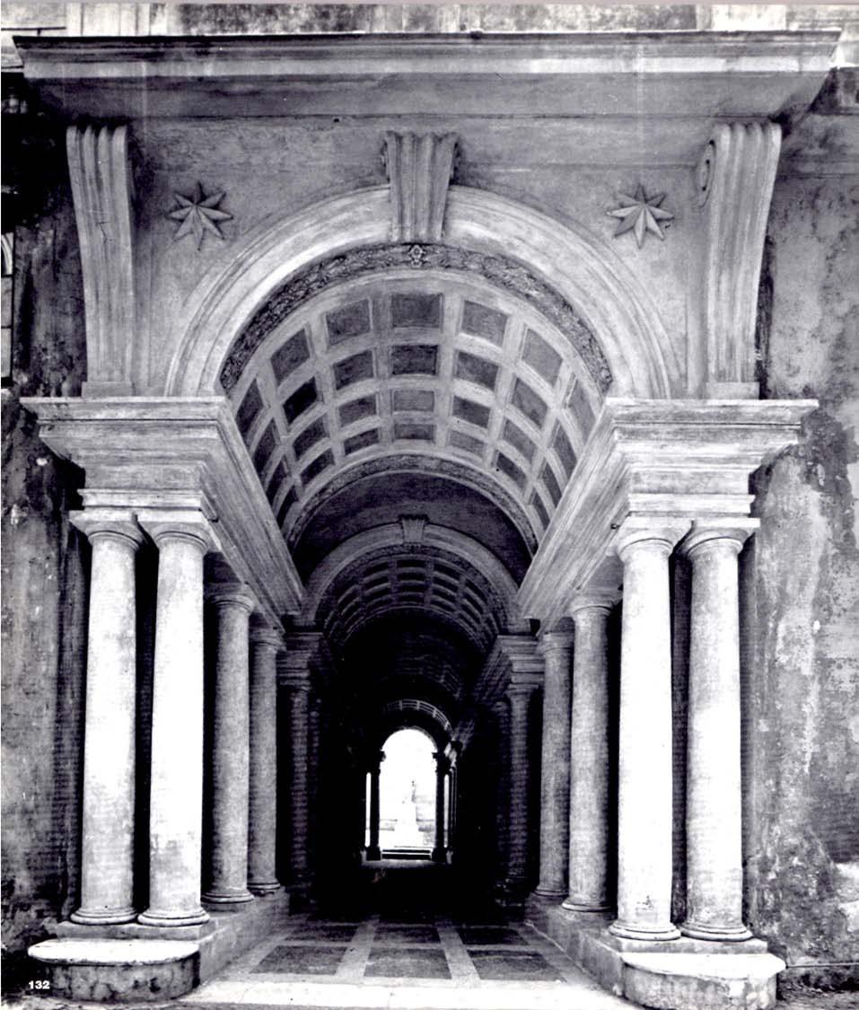 Borromini, galería columnada