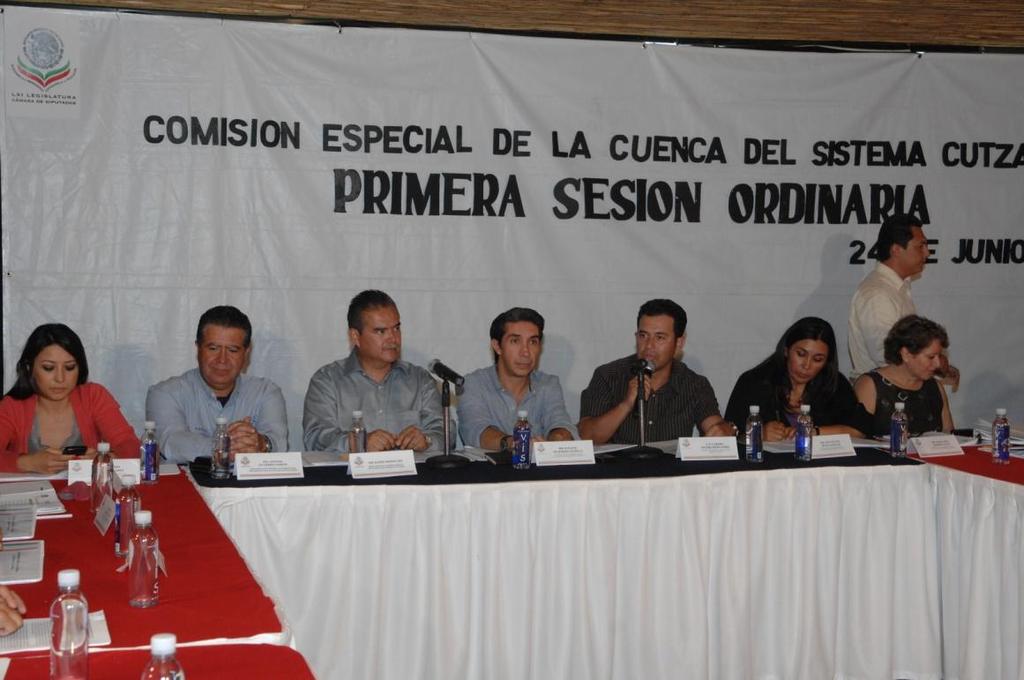 SESIONES El día 24 de Junio de 2010, en Valle de Bravo, México, se llevó a cabo la primera sesión ordinaria. 1. Presentación y aprobación del plan de trabajo. 2. Creación de la Subcomisión Especial para la Conservación del Parque Nacional del Nevado de Toluca.