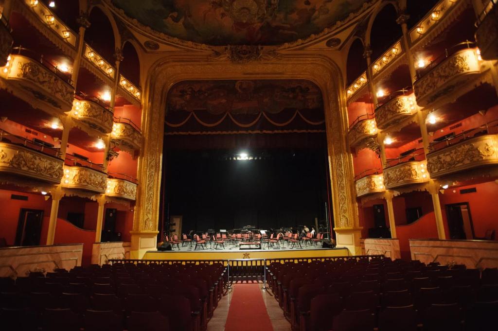 3er lugar: Después del ensayo en el Teatro Nacional de Peppo Palomino. Al inicio de la República con la Ley 52 de 1904, se destina un presupuesto para la construcción de un Teatro Nacional.