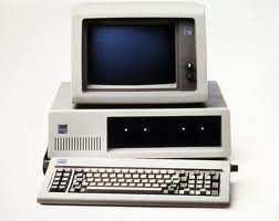 Evolución de la Informática En los años 80: PCs y estaciones de trabajo Predominio de aplicaciones complejas ejecutadas