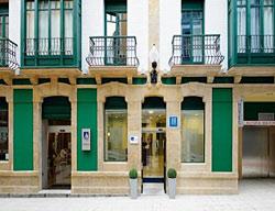 HOTEL BLUE SANTA ROSA (H***) Dirección: Calle Sta. Rosa, 4 33201 Gijón (Asturias) Teléfono: 985 091 919 E-mail: hotelsantarosa@bluehoteles.es Web: http://www.bluehoteles.es/html/m ain.asp?