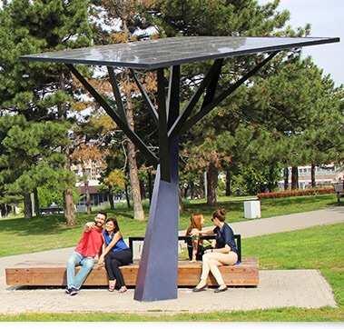 Además de limpiar el aire, estos urbanos generarán energía con paneles solares.
