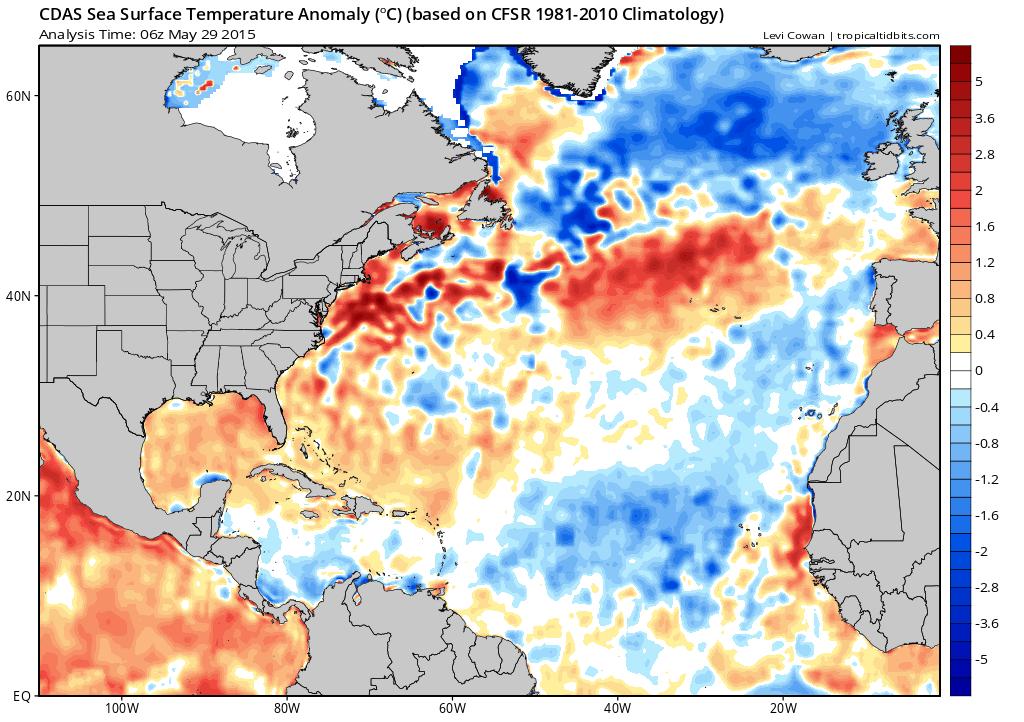 FRIO Figura 4. Arriba, variación horizontal de la desviación de la temperatura del mar del 29 de mayo del 2015. Tonos rojos (azules) indican condiciones más calientes (frías) que las normales.