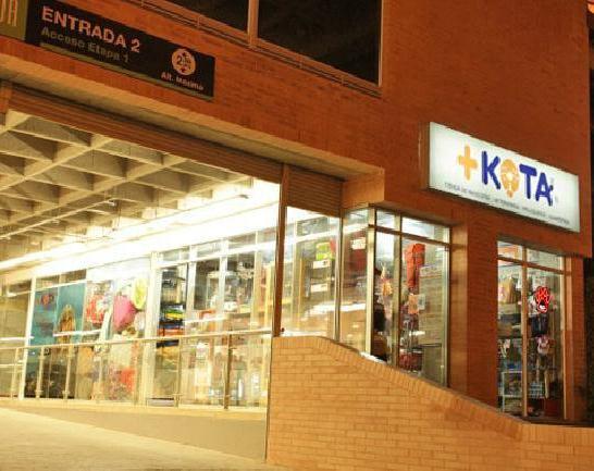 HISTORIA LA MARCA DE +KOTA 8 años de funcionamiento en Colombia +KOTA Cuenta con dos sucursales +KOTA Cuenta con ventas virtuales para cubrir las necesidades del mercado en todo Colombia incluso en