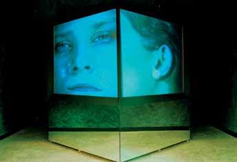 JUDITH BARRY (Estados Unidos, 1954) Imagination, Dead Imagine, 1991. Videoinstalación, 295 x 253,5 x 253,5 cm.