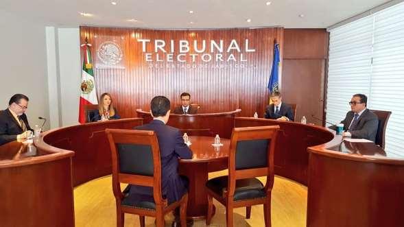 TRIBUNAL ELECTORAL DEL ESTADO DE JALISCO Boletín informativo 21/JUNIO/2018 SESIÓN PÚBLICA DE RESOLUCIÓN El Tribunal Electoral del Estado de Jalisco resolvió un Juicio para la Protección de los