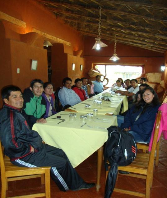 40.00 8.00 am: Reunión y bienvenida en el CUE Cajamarca 8.