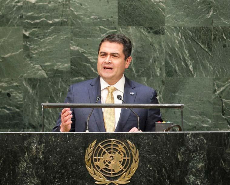 LA AGENDA 2030 DE ODS: COMPROMISO DE PAÍS Honduras, al igual que 192 países más, adopta en septiembre 2015 la Agenda 2030 para el Desarrollo Sostenible en la Asamblea General de las Naciones Unidas.