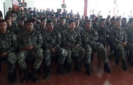 Como parte del curso Desarrollo de capacidades y conformación de brigadas forestales para la primera respuesta en Lambayeque", miembros del Ejército, Policía Nacional, Fuerza Aérea, Compañía de
