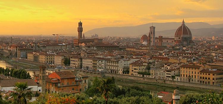 ITALIANO EN FLORENCIA Estudiar italiano en Florencia Capital de la Toscana, cuna del renacimiento embellecida por la famosa y pródiga dinastía de los Medicis.