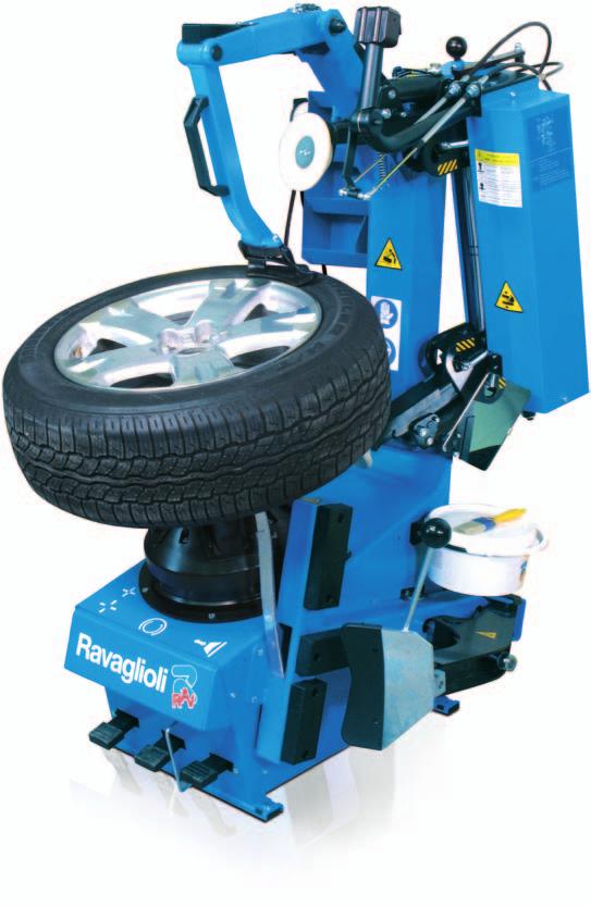 Son détalonneur hydraulique permet à l utilisateur de travailler sur tout type de roue difficile sans risque d endommagement.