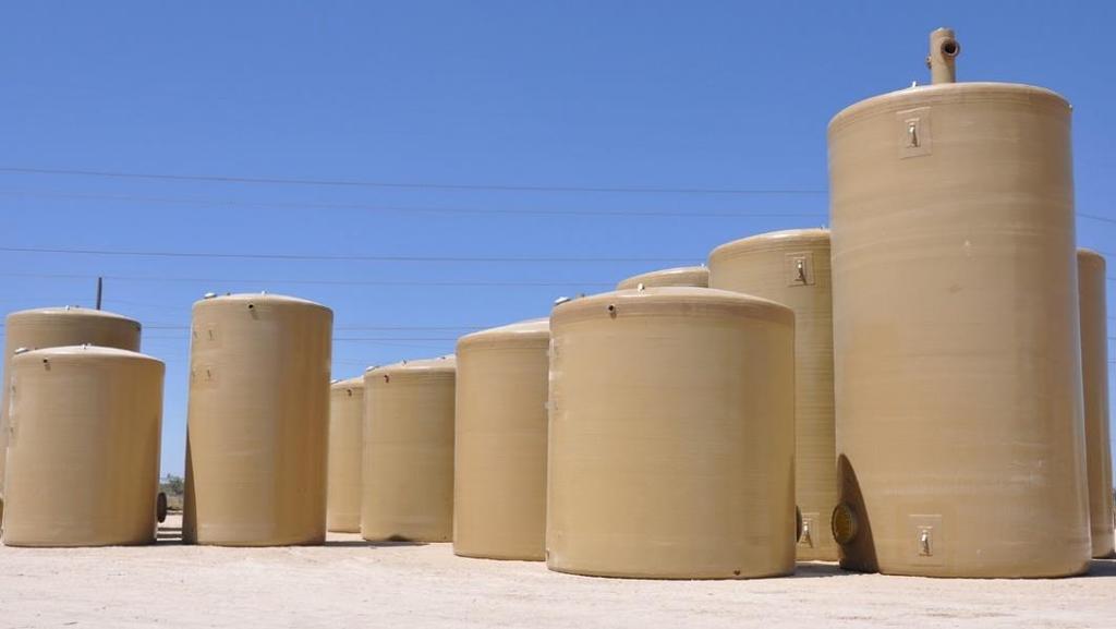 TANQUES DE ALMACENAMIENTO: Fabricamos tanques para almacenamiento o transporte de agua, químicos o combustibles desde los 6.000 litros.