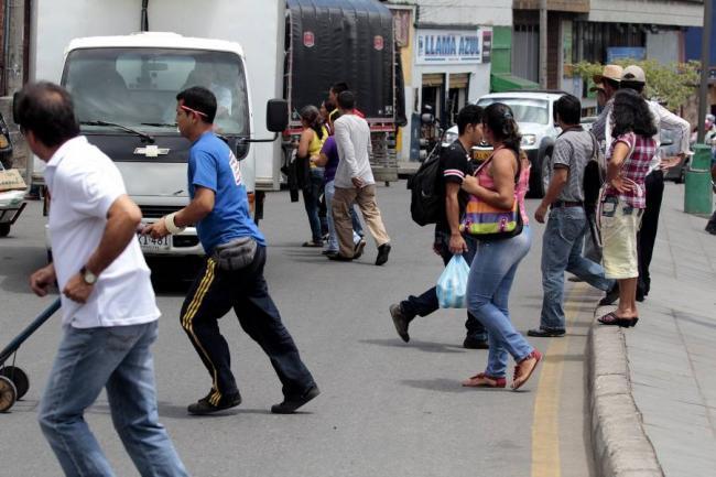 Alcance del problema En 2013 en Lima Metropolitana, 7 de cada 10 muertos fueron peatones En países con ingresos