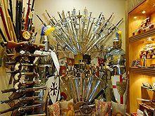 CULTURA ESPADERA La fabricación de espadas en la ciudad de Toledo se remonta hasta la época romana, más en concreto a tiempos de