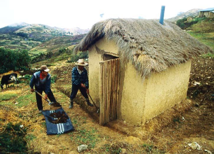 Soluciones exitosas al saneamiento en zonas desatendidas El trabajo vespertino estuvo orientado a la labor en talleres: rural, periurbano y urbano.