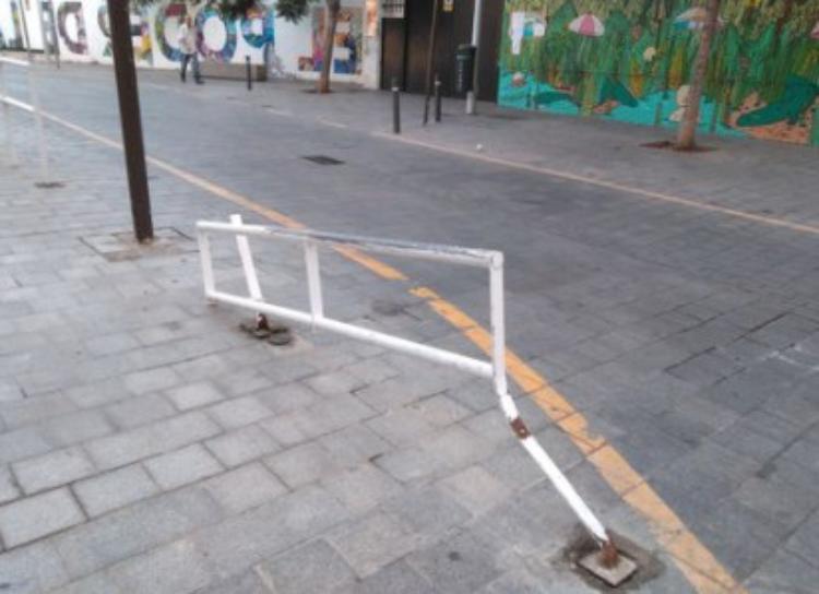 Barandillas Distrito: 01 Málaga Centro Varias Reparación de incidencias barandillas en