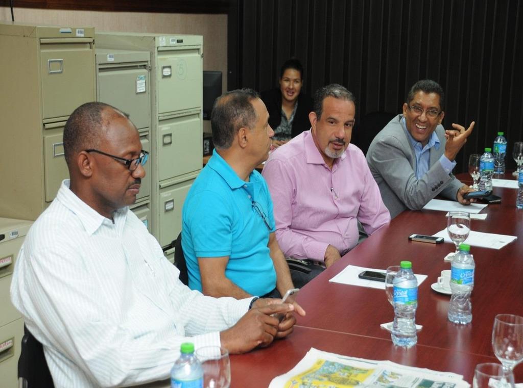 Reunión de la Comisión de los Dominicanos en el Exterior para el estudio que