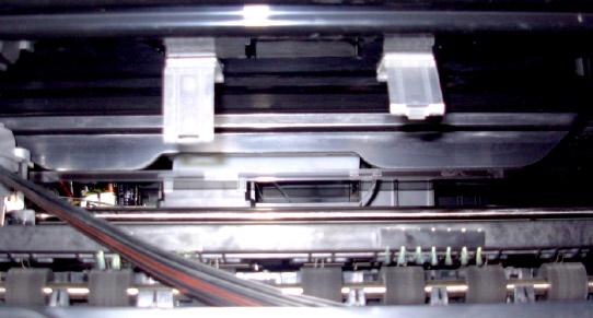 Liberar el Carro de Impresión Con la impresora encendida debe abrir la tapa de su impresora, y el carro se ubicará en la posición de cambio de cartuchos.
