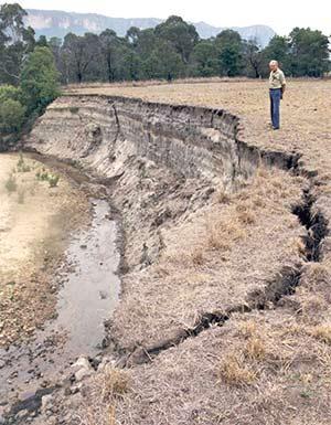 La ciencia ha desarrollado algunos modelos de predicción de la erosión en cárcavas (Kirby y Morgan, 1994).