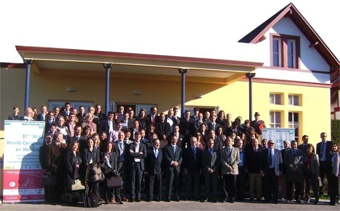 Co-organizado por la Universidad de Cantabria y la IAHS, entidad integrada en la ONU con la finalidad de promover los avances en el ámbito de la Edificación, reunió a 314 ponentes de 35 países,