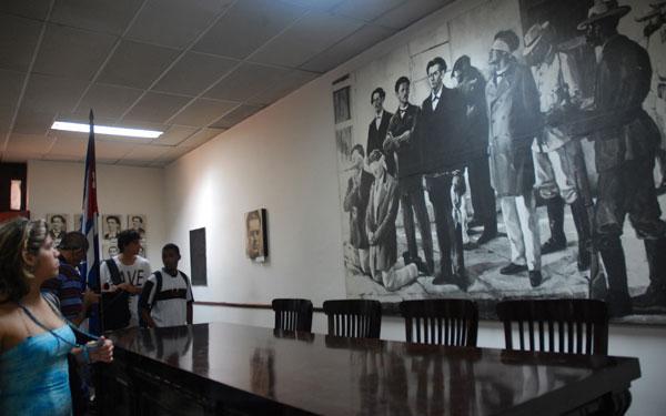 www.juventudrebelde.cu Reproducción de la pintura con la escena del fusilamiento que se conserva en el Salón de los Mártires de la Universidad de La Habana.