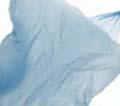 Las bolsas de plástico pueden estar hechas de polietilenoo de baja densidad, polietileno lineal, polietileno de alta densidad o de polipropileno, con espesor variable entre 18 y