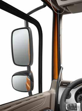 El conductor puede ver entre los espejos y el montante A de la cabina, e incluso entre ambos espejos. La seguridad también está presente en los detalles.