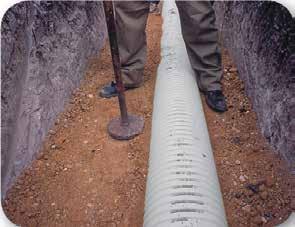 Los tubos de pared compacta tienen una longitud total de 6 m y una longitud útil de aproximadamente 5,85 m.