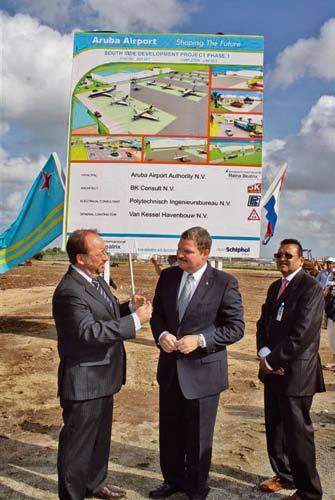 Inversionnan grandi ta tumando lugar na aeropuerto di Aruba ta sigui crece Gobierno kier haci bon uso di e mercado di aviacion general.
