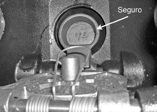 Si no sigue esta instrucción podría impedir que la clapeta quede sellada, con consecuencia de funcionamiento incorrecto de la válvula y/o filtraciones en la misma. 8.