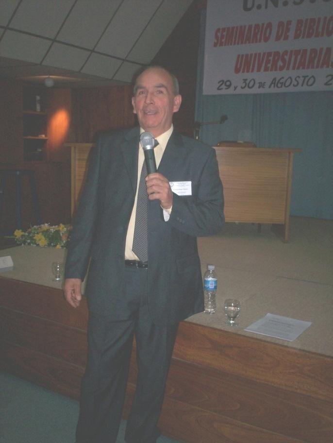 Ernesto O. Carrizo Magíster en Gestión de Organizaciones, orientación Marketing (Universidad de Valparaíso, Chile). Licenciado en Ciencias Políticas (UNSJ).
