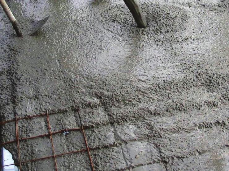 Ventajas Debido a su gran fluidez, estabilidad y ausencia de vibrado para su colocación, Agilia TM Cimentaciones ofrece: Relleno perfecto y homogéneo de cualquier elemento de cimentación a fundir,