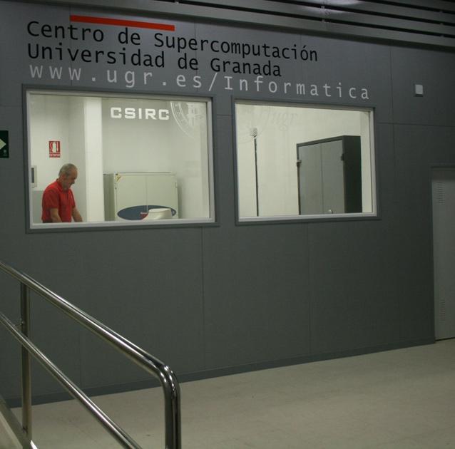 Granada. Dirección Centro de Servicios de Informática y Redes de Comunicaciones Dirección: Edificio Mecenas. Campus de Fuentenueva, s/n. 18071.