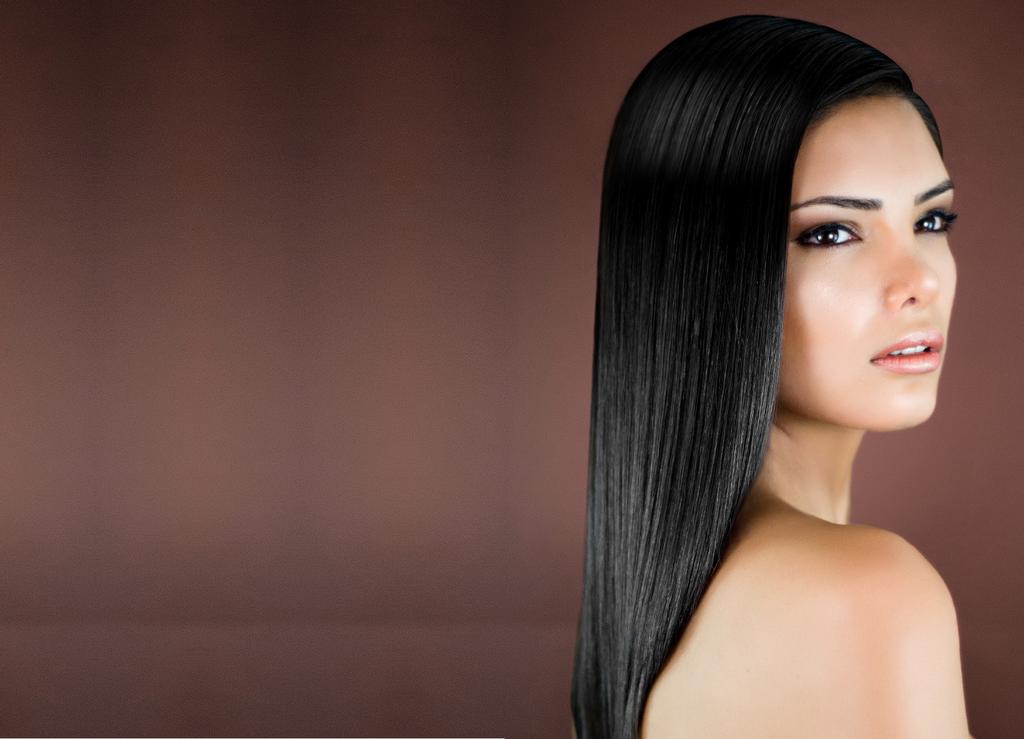 Es un tratamiento de alisado capilar, rico en proteínas y aminoácidos (propiedades naturales de nuestro cabello).