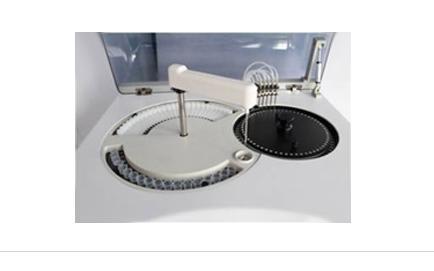 COMPACTA PERO EFICIENTE AutoQuant 100 está provista de disco de muestra-reactivo, sistema de aspiración, sistema de mezcla, el disco de reacción y fotómetro para analizar el
