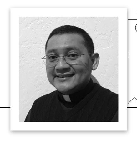 From the Desk of Fr. David Desde el Escritorio del Padre David THANKS BE TO GOD Thanksgiving is a holiday full of memories from childhood, traveling, and cooking.