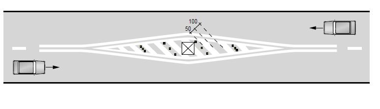 En caso que el obstáculo se ubique entre dos pistas con el mismo sentido de tránsito, la línea de pista continua debe ser de 30 cm de ancho. Ver Figura 3.5-3.