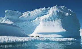 En el polo norte la vida humana es muy di<cil debido al frío y por la