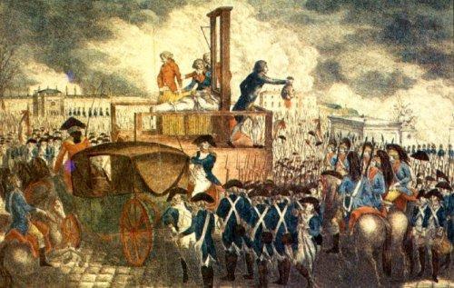 La Convención girondina rompió con todo lo anterior, adoptando nuevos símbolos de la Revolución y un nuevo calendario republicano.