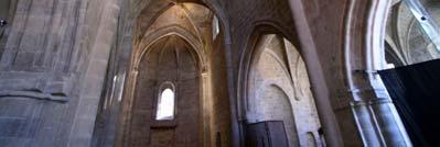 759 Continuaremos visitando el Bedesten, espléndida iglesia gótica del siglo XIV transformada por los turcos en mercado de joyas y metales preciosos, y recientemente restaurada, y la mezquita
