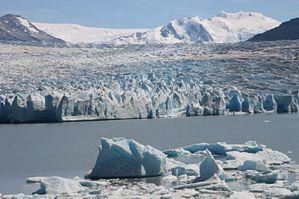 El glaciar Grey, uno de los que componen el campo de hielo